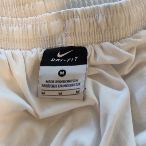 Nike White Dri-Fit Running Shorts Size Medium - Picture 9 of 9